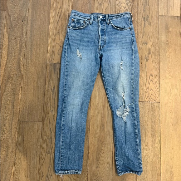 Women’s Levi Premium 501 S Skinny Jeans - Picture 4 of 10